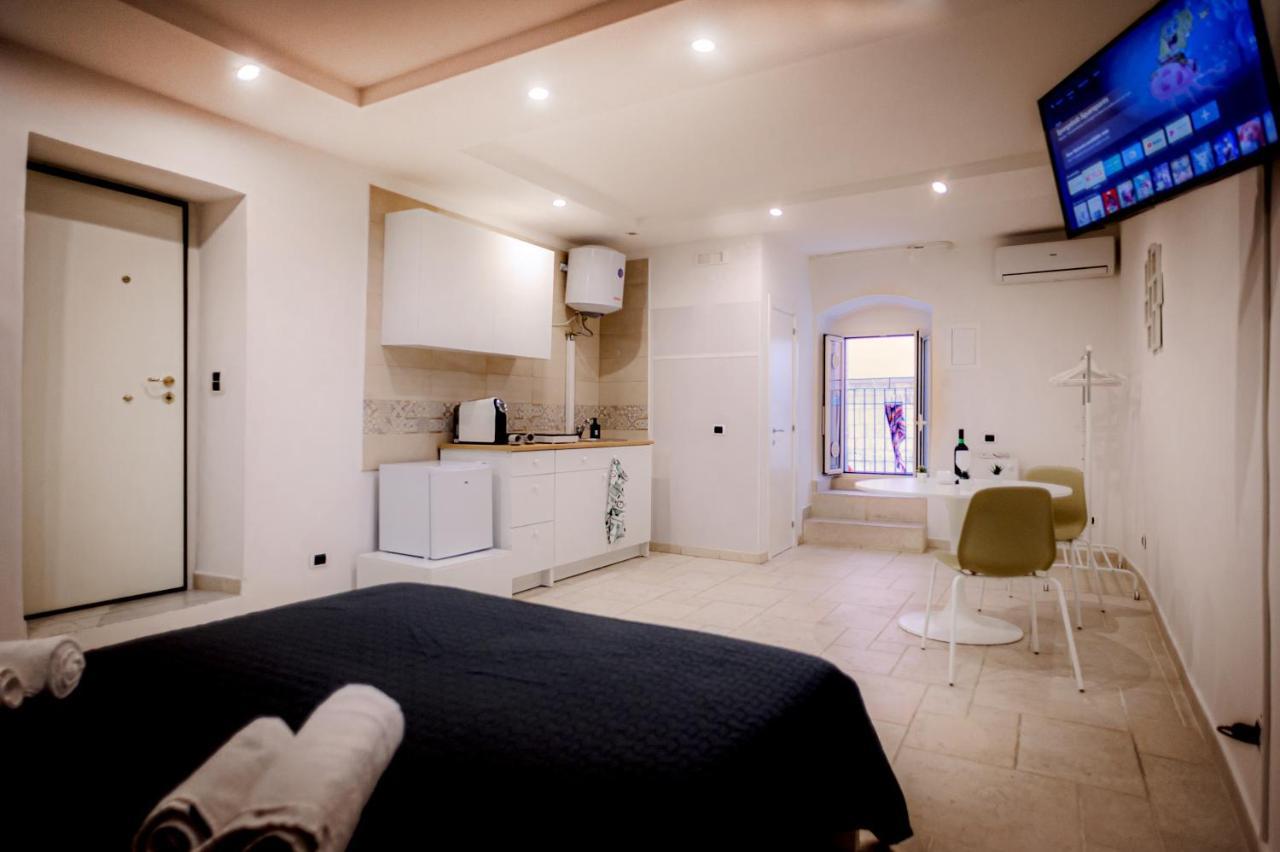 Logico 56 Apartment Bari Exterior foto